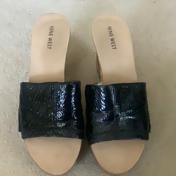 Nine West wedges - Picture 2 of 10